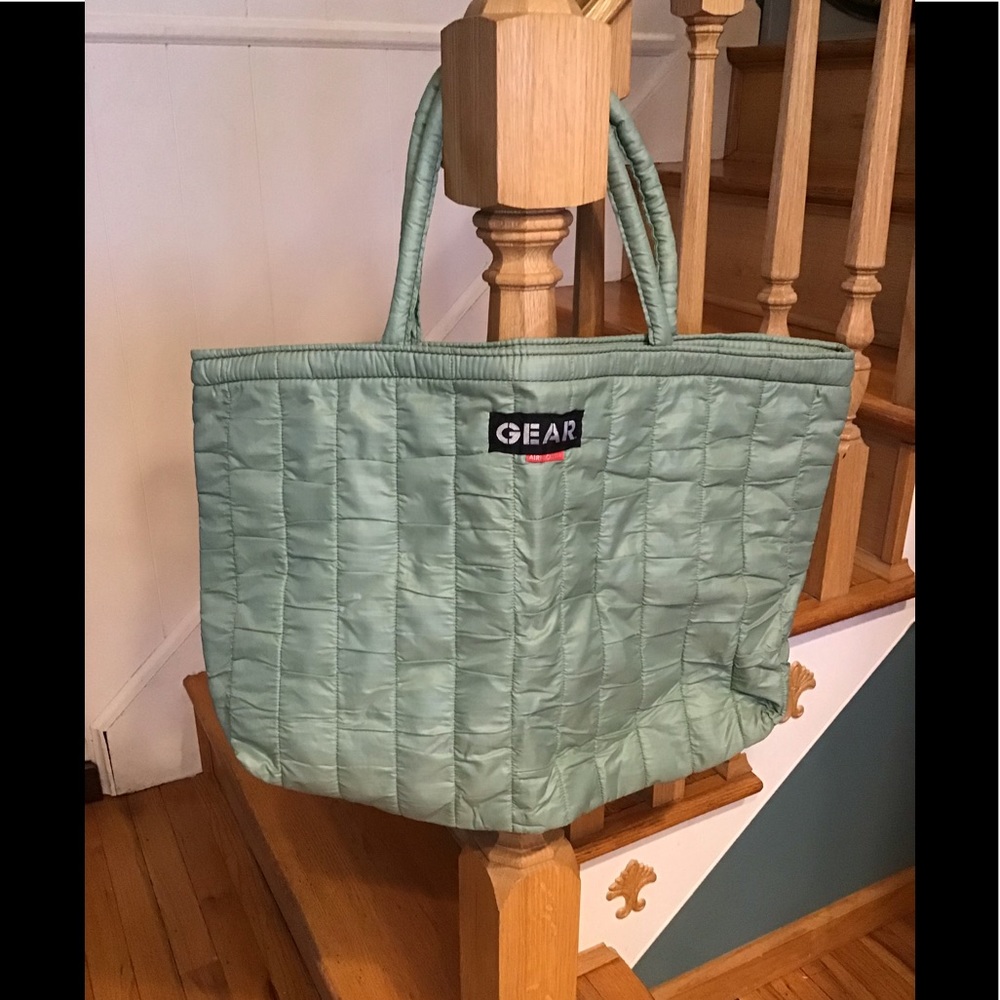 VINTAGE 1980’s/90’s GEAR TOTE BAG LARGE SAGE GREEN QUILTED NYLON AIRPOCKETS